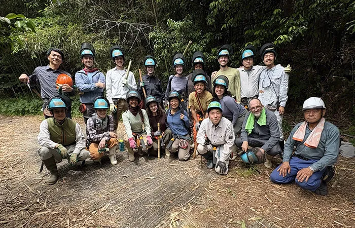 Itoshima group photo