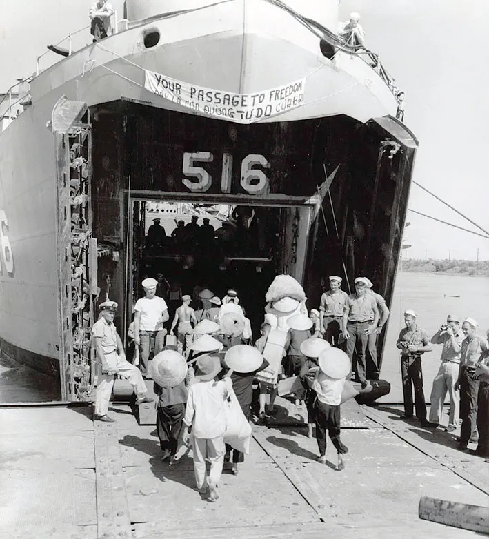 Vietnamese refugees, October 1954